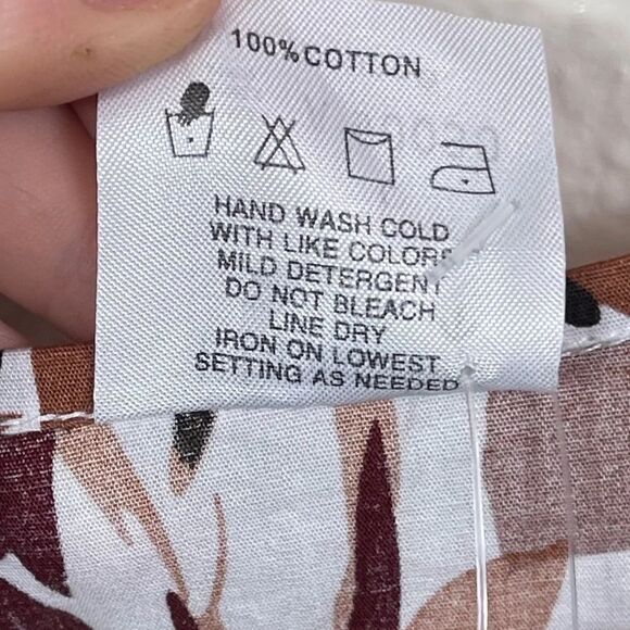 IT FIGURES Floral Swimsuit Cover Up - NWT's - Picture 4 of 6